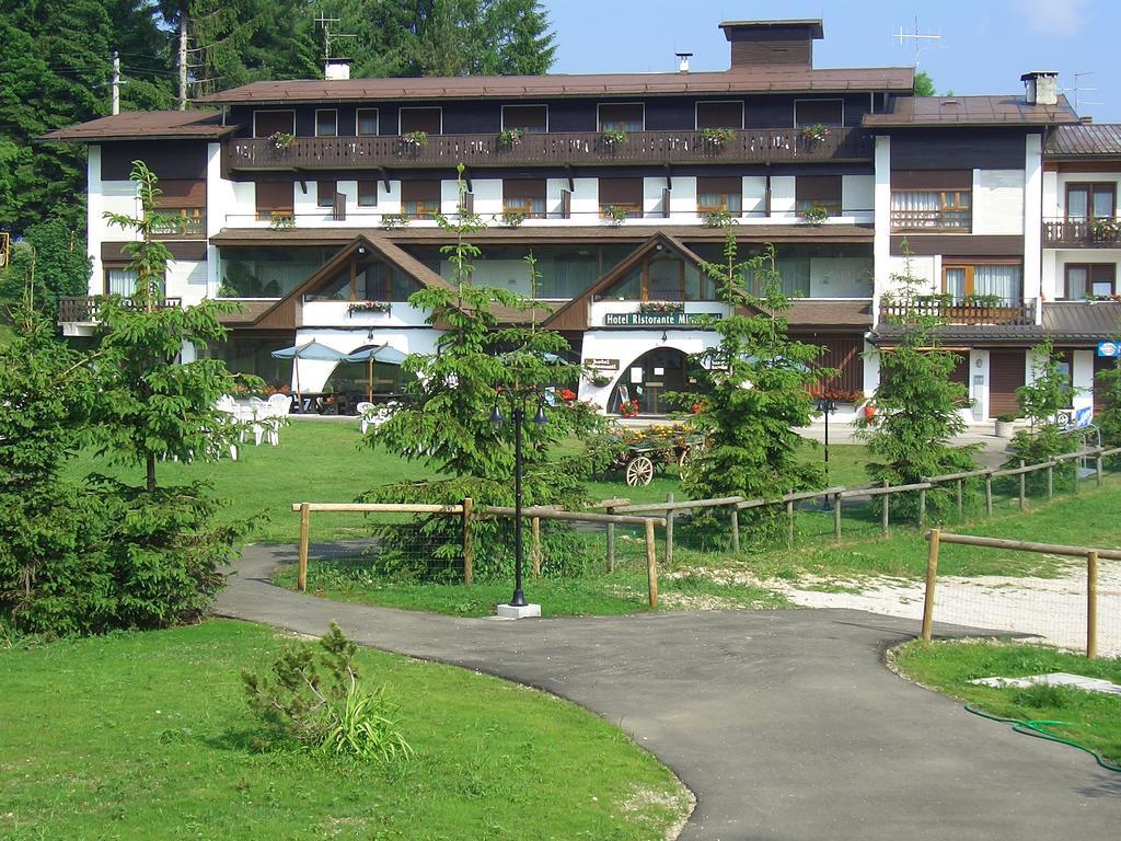 Albergo Miramonti Dependance Asiago Kültér fotó