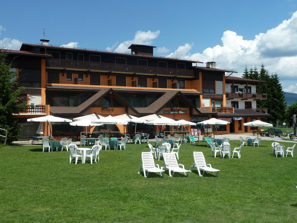 Albergo Miramonti Dependance Asiago Kültér fotó